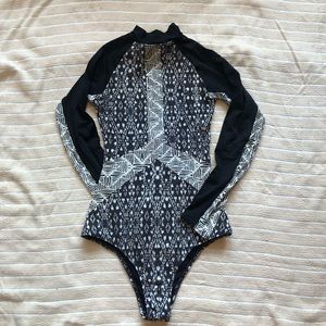 Rip curl long sleeve one surf suit